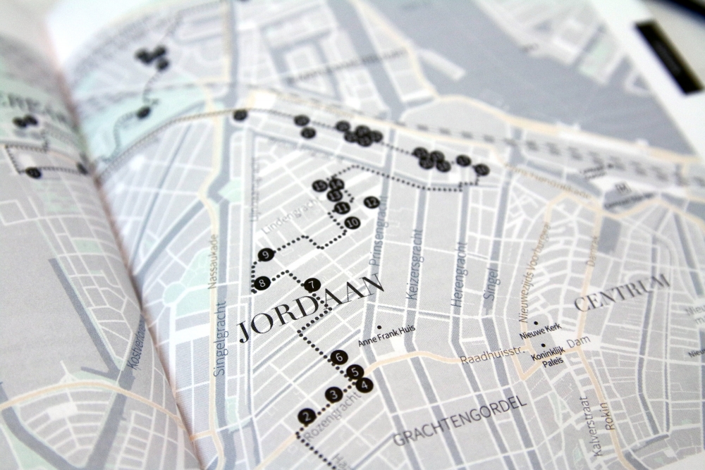 Detail van de overzichtelijk weergegeven wandelroute door de Jordaan.