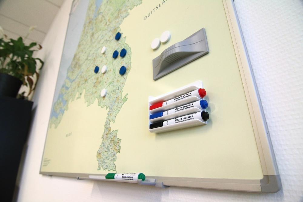 Optioneel leverbaar met stiften, magneten en een wisser